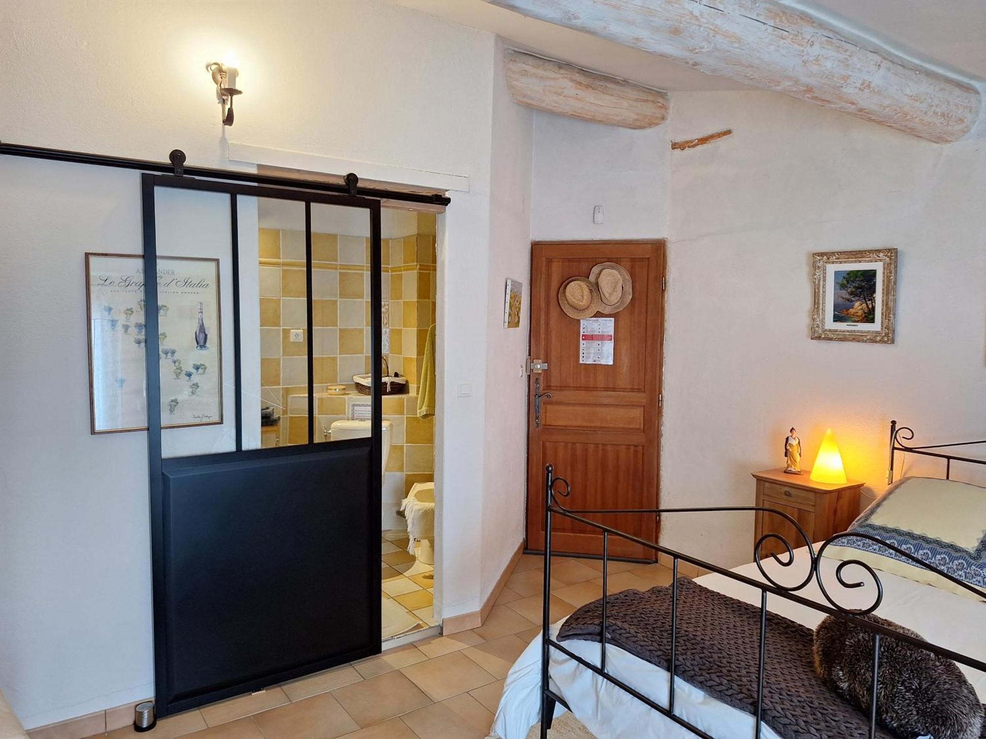 Clos Des Herissons - Chambres D'Hote - Piscine & Jardin Lauris Екстериор снимка